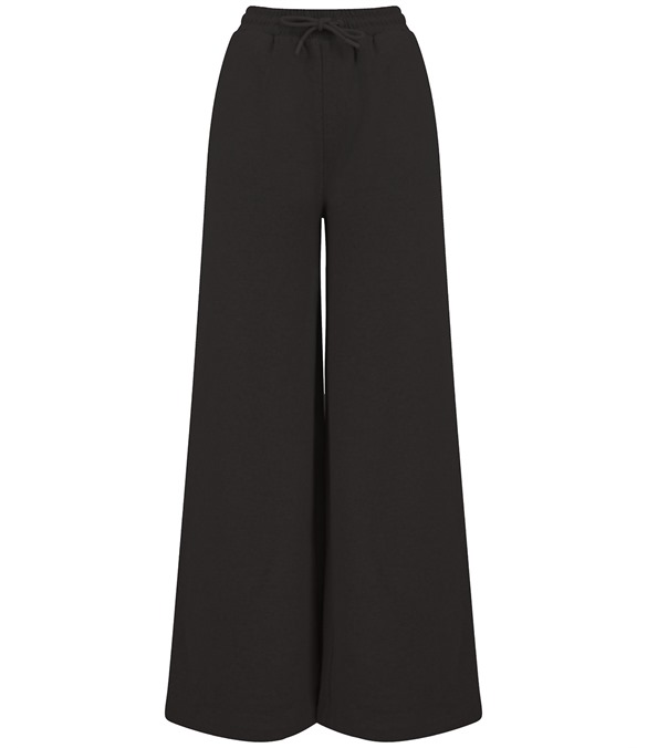 Women's sustainable fashion wide leg joggers