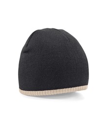 Two-tone pull-on beanie
